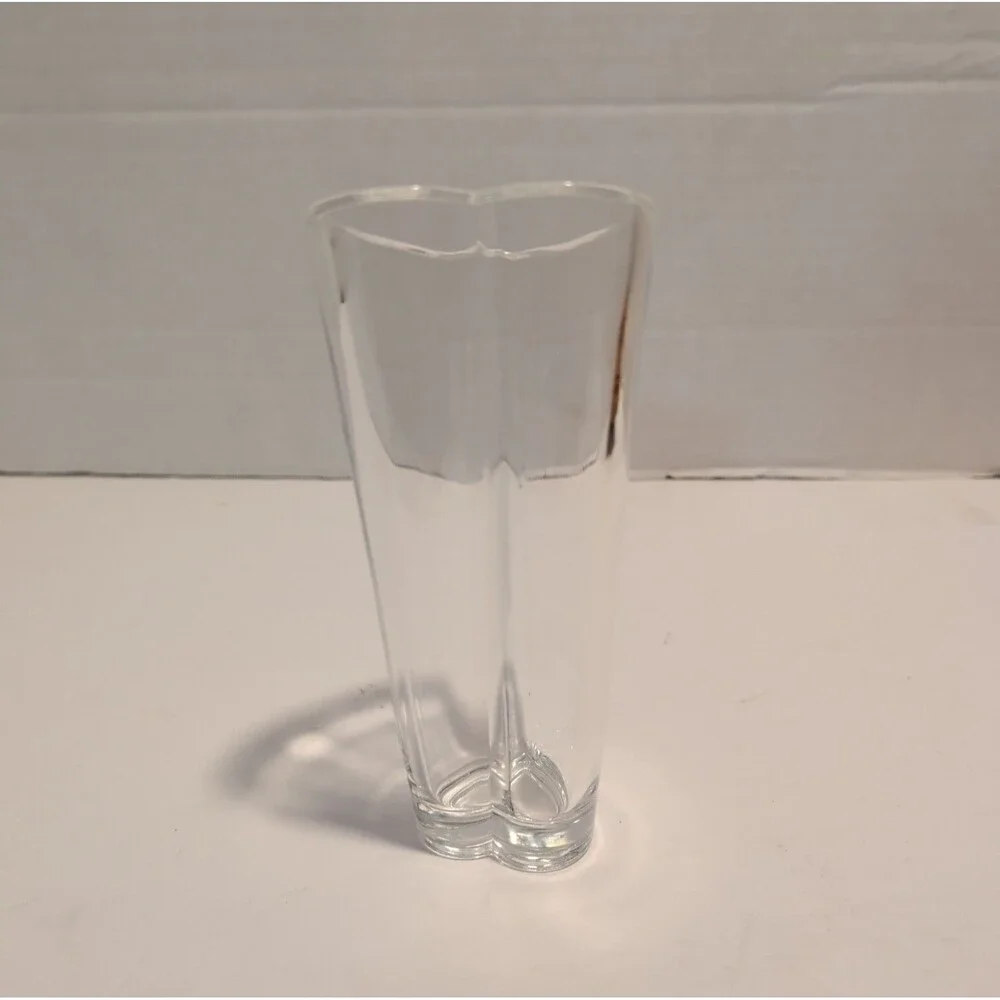 Clear Glass Heart-Shaped Decorative Vase 7in Love & Hearts Glossy Finish
